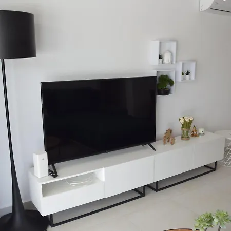 Luxury With Pool By Raise *