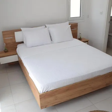 Luxury With Pool By Raise Tala