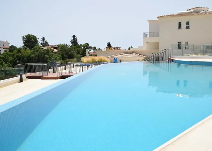 Apartmán Luxury With Pool By Raise