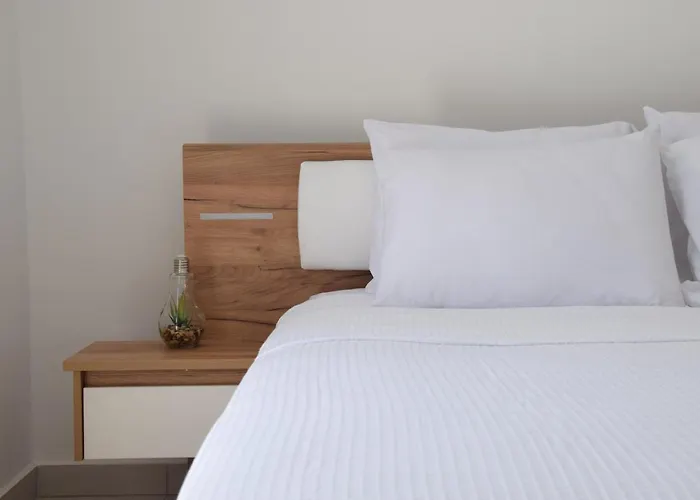 Luxury With Pool By Raise *