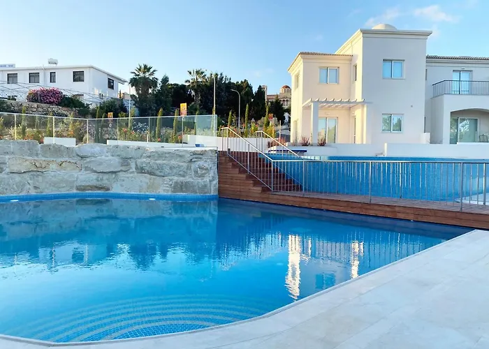 Luxury With Pool By Raise