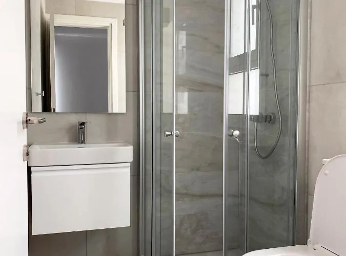 Luxury With Pool By Raise Apartmán